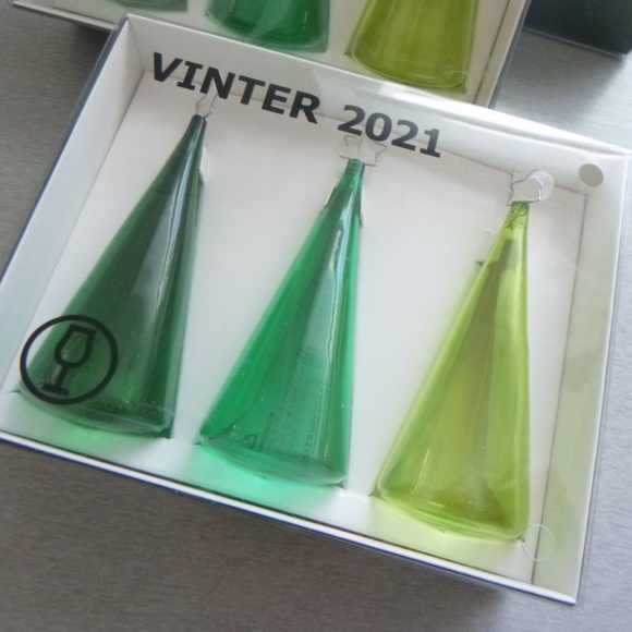 IKEA VINTER 3 GLASS CHRISTMAS TREES  / ORNAMENTS SHEER SHADES OF GREEN VINTER 21 - Picture 1 of 13